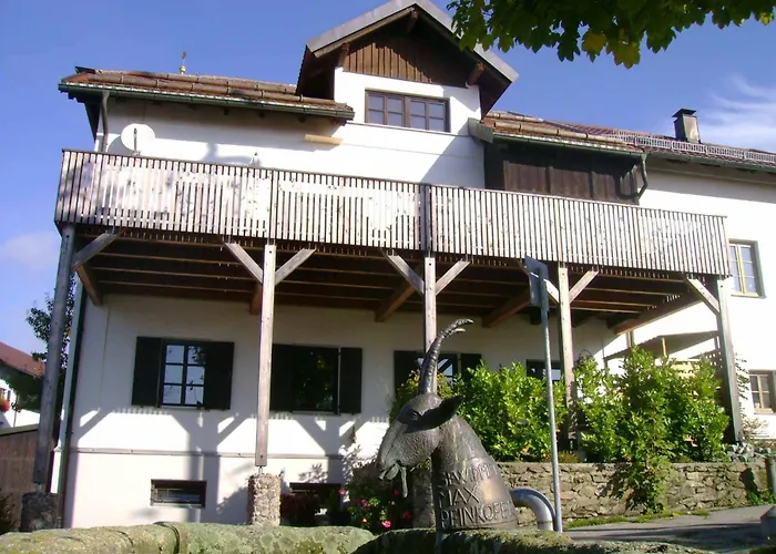 Ferienwohnung Altes Schulhaus Greising