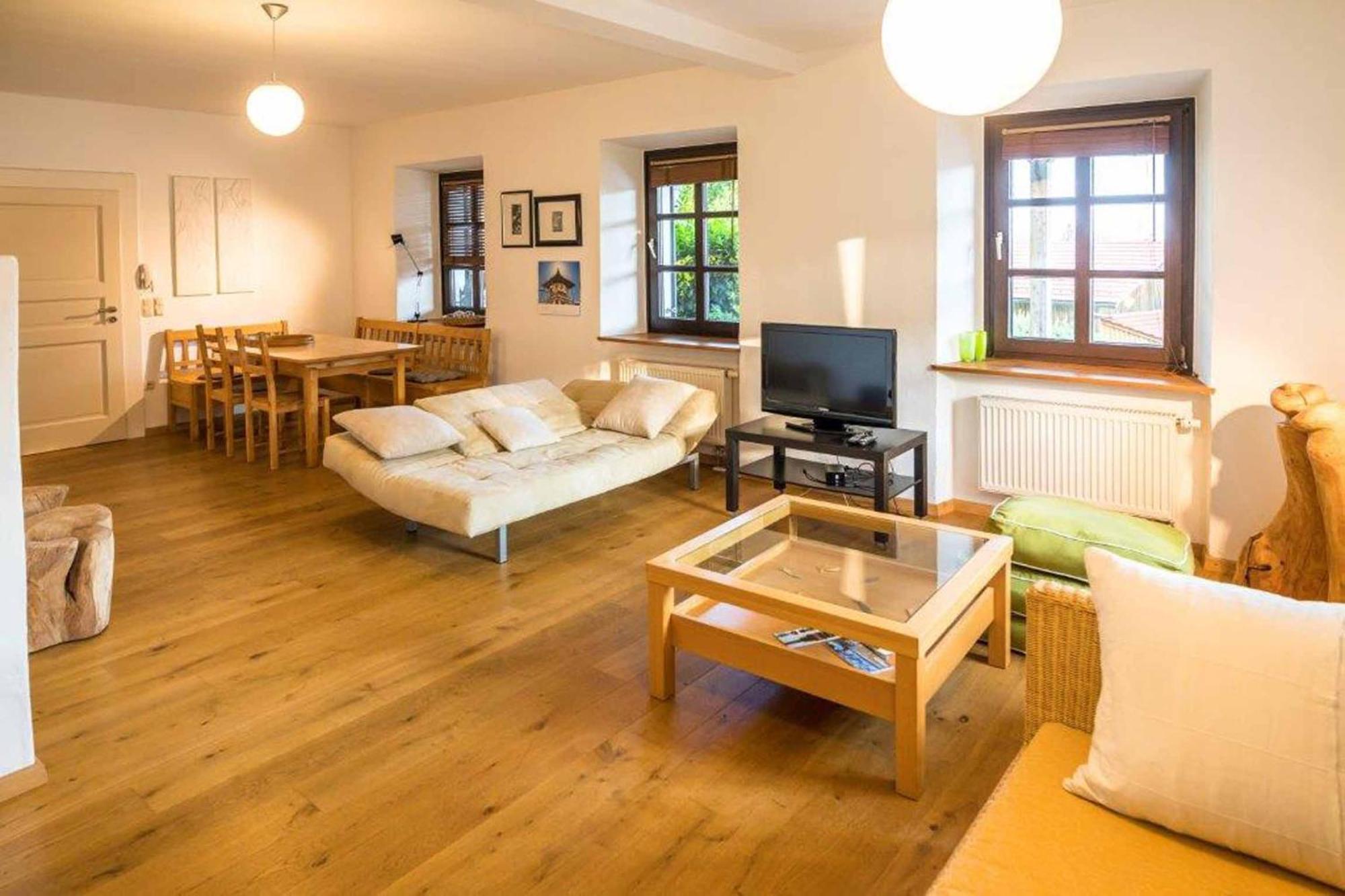 Altes Schulhaus Greising Deggendorf